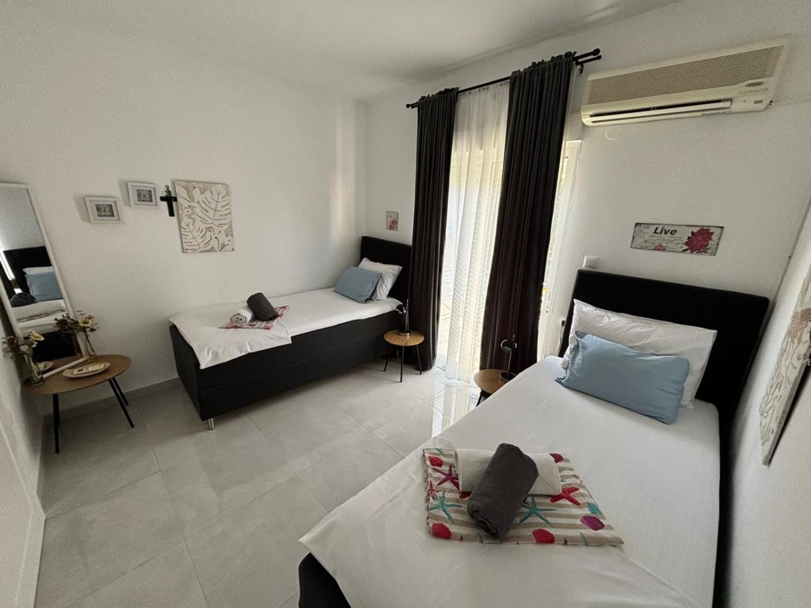 Litsa Villa Nea Iraklitsa Ngoại thất bức ảnh